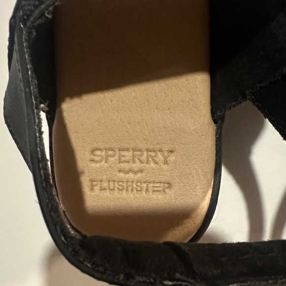 Sperry Bayou plushstep Black and Tan stretchy strap Sandals with heel cushion - Picture 9 of 10